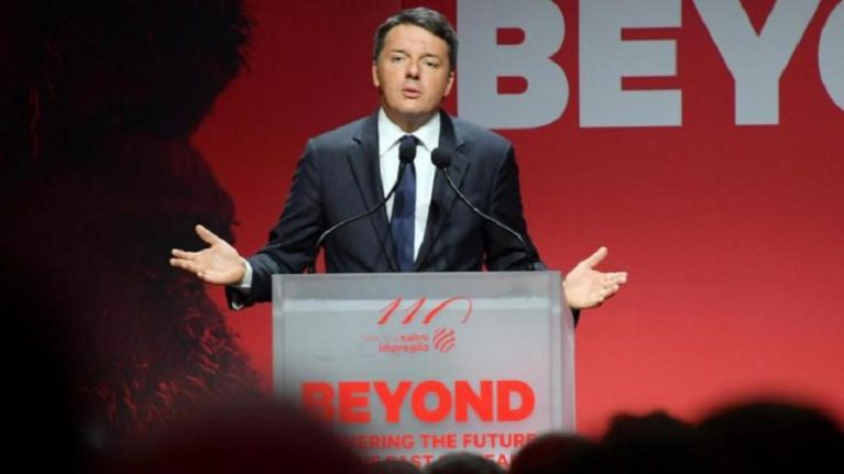 Renzi: “Ora investimenti”. E rilancia il Ponte