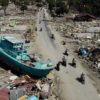 Sepolture di massa in Indonesia, c’è rischio epidemie. Oltre 1200 morti