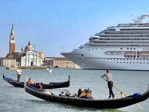 Stop alle grandi navi nel bacino di San Marco, ma non è quello che chiedevano gli ambientalisti