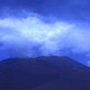 Etna, prosegue l’attività del vulcano Ingv: “Non c’è emissione di cenere”