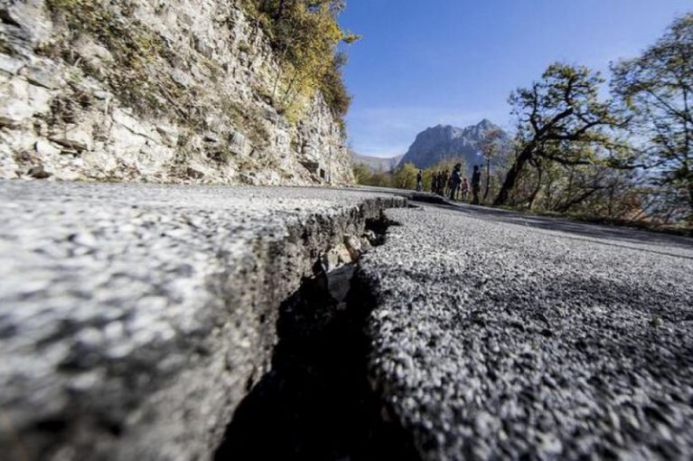 Ricostruzione strade post-sisma, pubblicate gare per 16,6 milioni di euro