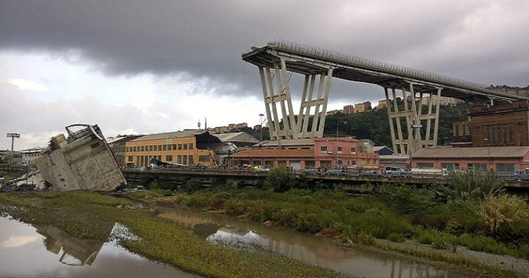 Ponte Genova, oggi il decreto legge. Toninelli: «Ricostruzione a Fincantieri e Italferr. No Autostrade»