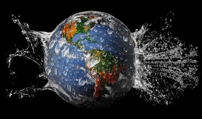 L’acqua sulla Terra: la metà viene dallo spazio